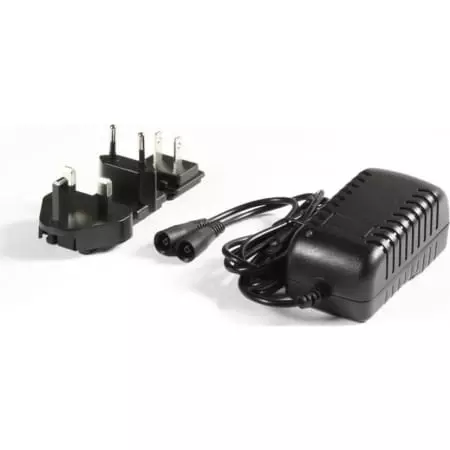 Chargeur De Batterie Macna Pour Batterie 12V