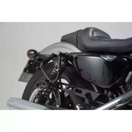 Support Latéral SW-Motech Droit SLC Harley Davidson Sportster (2004-2022)