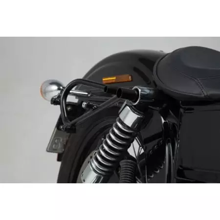 Support Latéral SW-Motech Droit SLC Harley Davidson Dyna (2009-17)