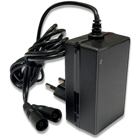 Chargeur De Batteries T.UR 12V/3000 Mah Noir