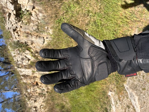 Gants moto confortables IXS