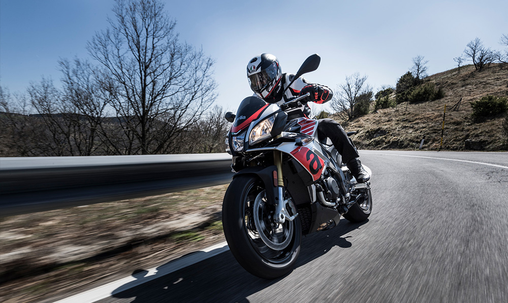 Comment réussir un freinage d’urgence en moto ?