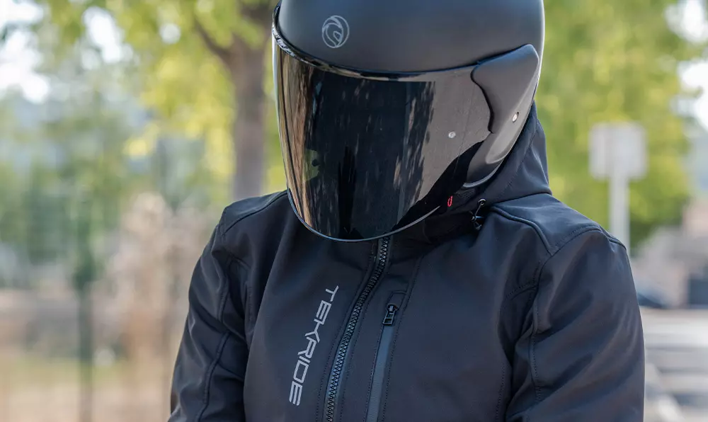 Quel est le budget à prévoir pour l'équipement moto ?